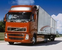 货运 现代经济动脉的智慧与挑战